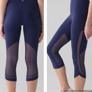 🍋🍋Lululemon Revitalize Crop 21”